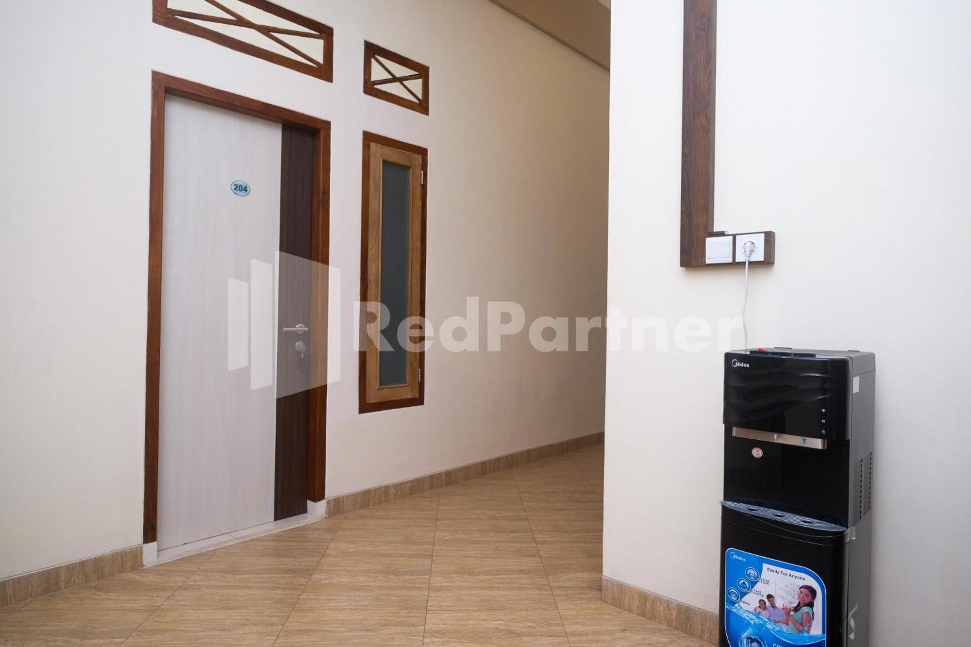 Ndliman House Near Ugm Jogja Mitra Reddoorz Hotel Kejayan Екстериор снимка