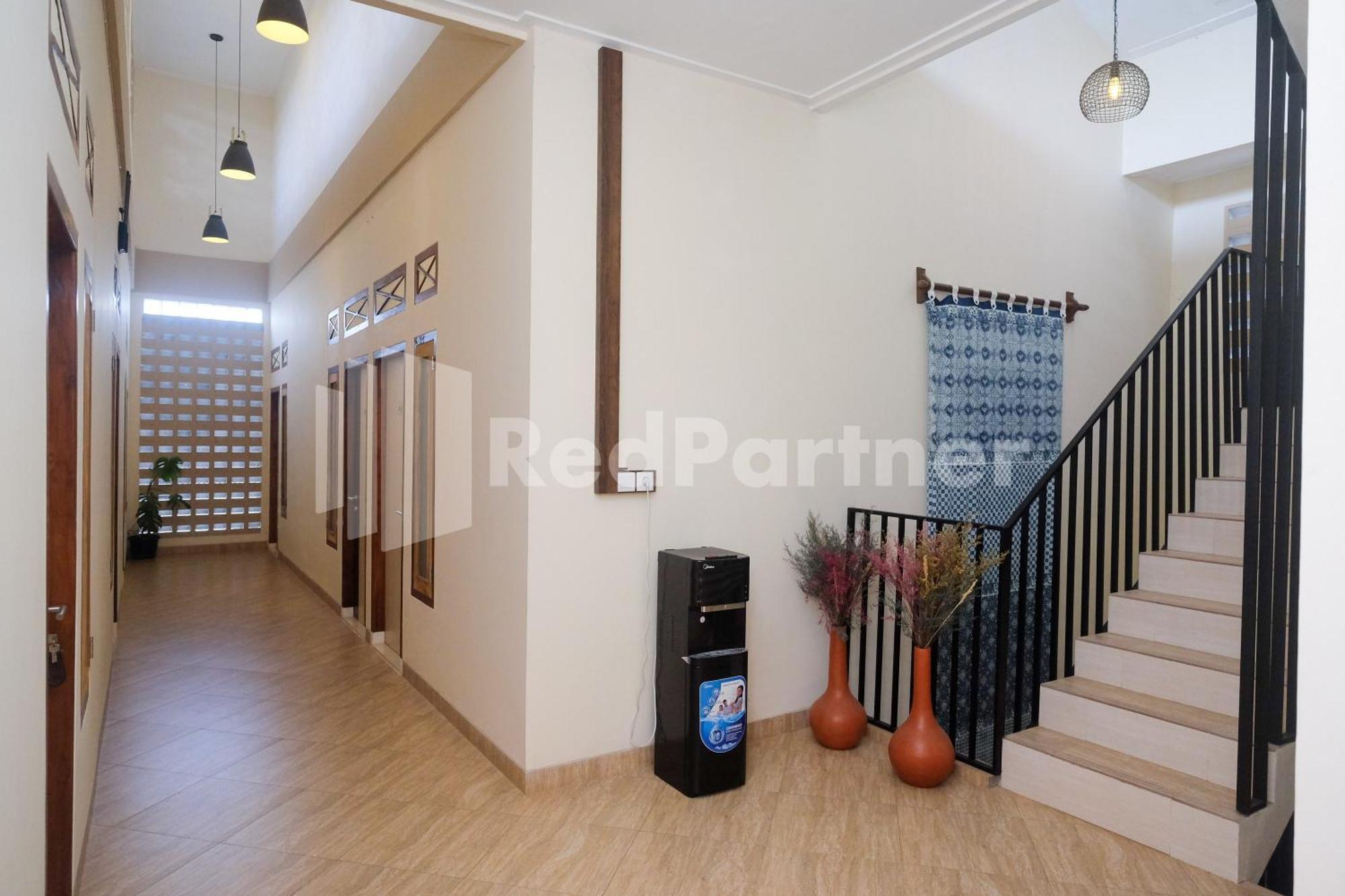 Ndliman House Near Ugm Jogja Mitra Reddoorz Hotel Kejayan Екстериор снимка