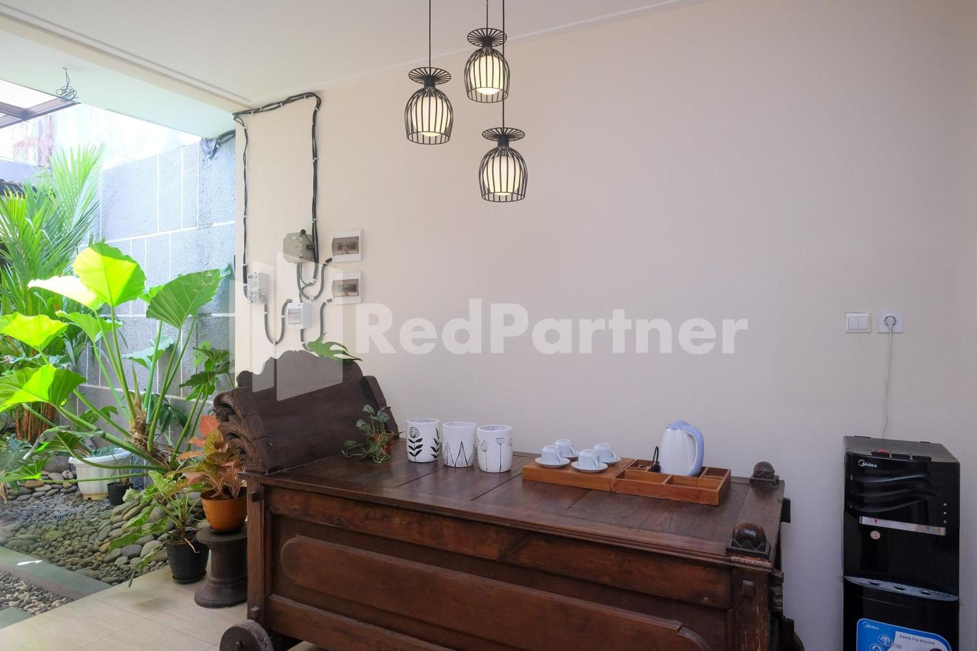 Ndliman House Near Ugm Jogja Mitra Reddoorz Hotel Kejayan Екстериор снимка