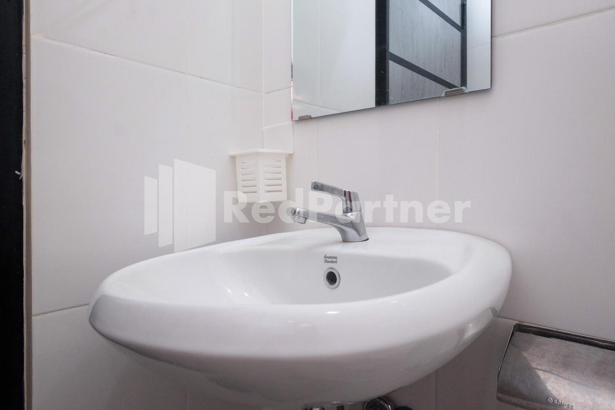 Ndliman House Near Ugm Jogja Mitra Reddoorz Hotel Kejayan Екстериор снимка