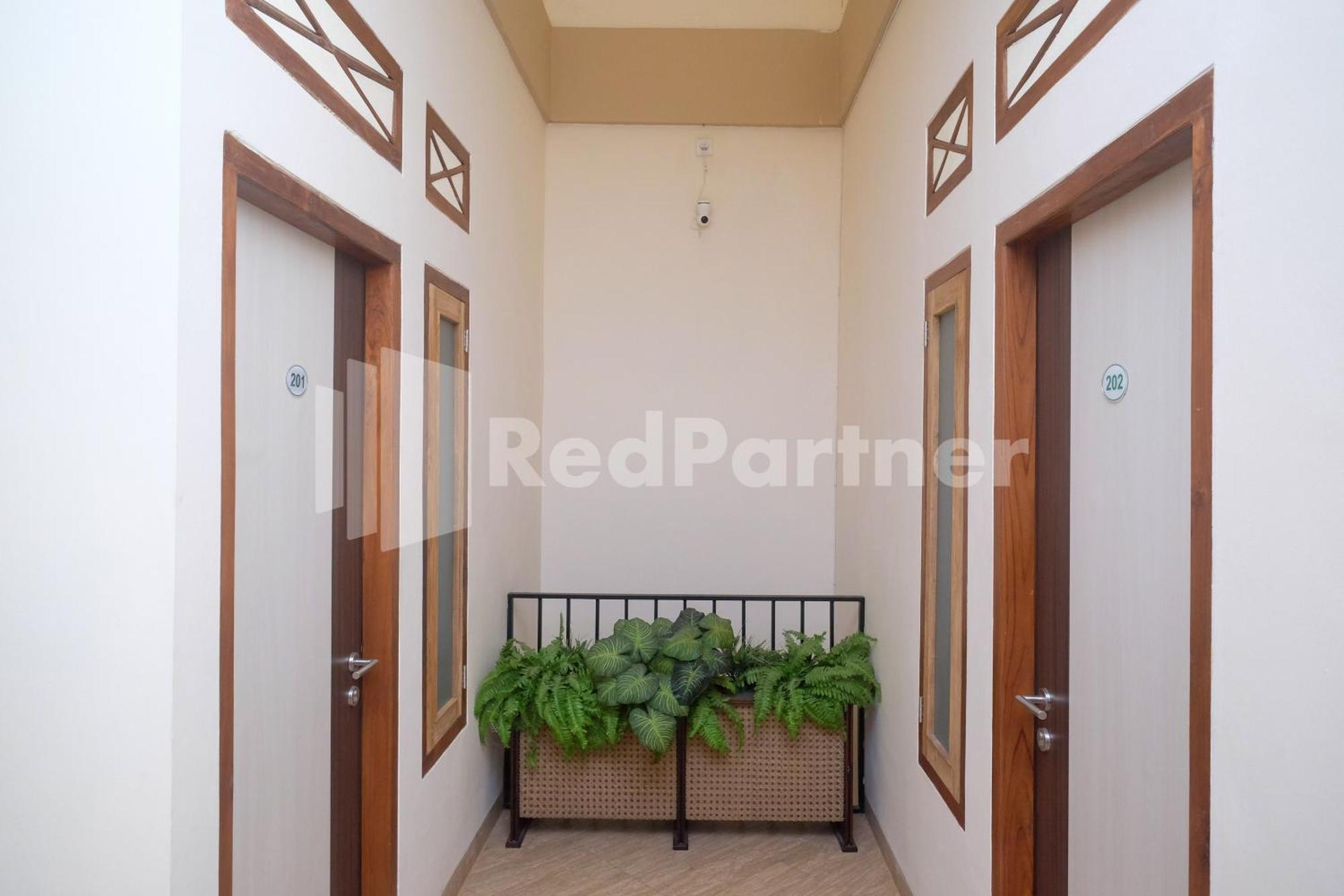 Ndliman House Near Ugm Jogja Mitra Reddoorz Hotel Kejayan Екстериор снимка