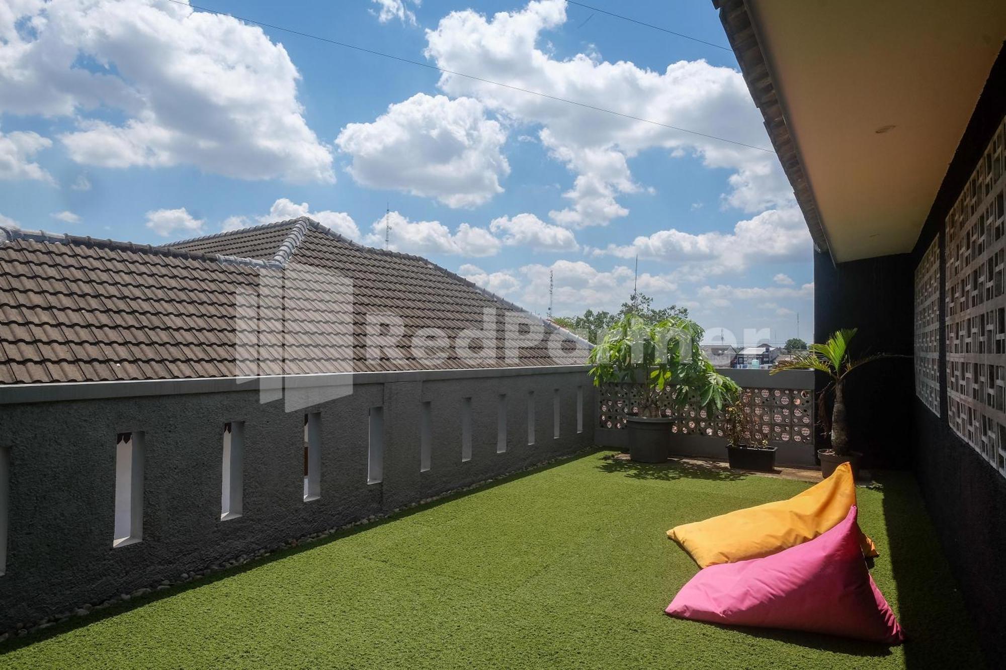 Ndliman House Near Ugm Jogja Mitra Reddoorz Hotel Kejayan Екстериор снимка