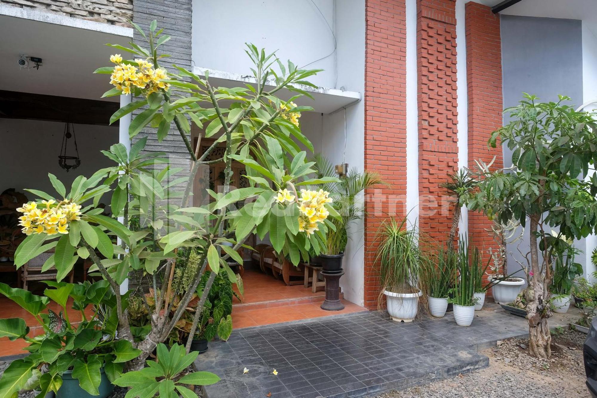 Ndliman House Near Ugm Jogja Mitra Reddoorz Hotel Kejayan Екстериор снимка
