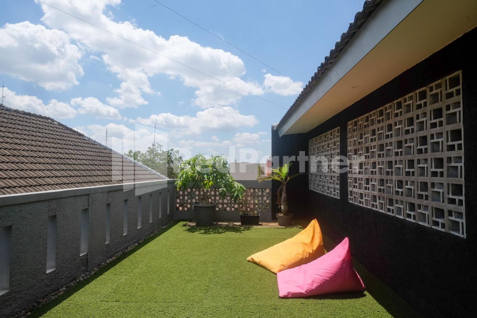 Ndliman House Near Ugm Jogja Mitra Reddoorz Hotel Kejayan Екстериор снимка
